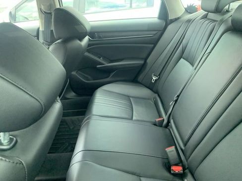 Used 2021 Honda Accord Touring image 13