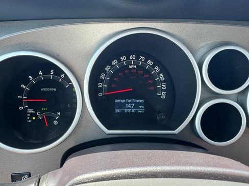 Used 2016 Toyota Sequoia Platinum AWD/4WD image 32