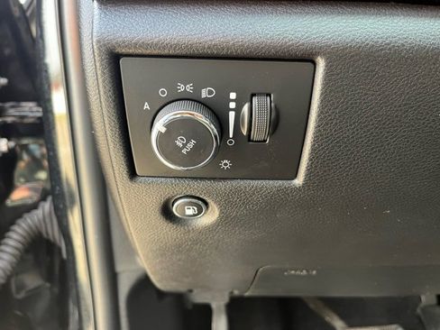 Used 2019 Jeep Grand Cherokee Altitude image 6