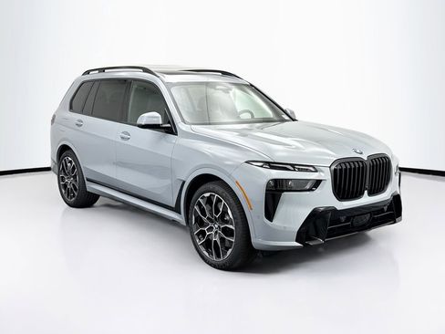 New 2026 BMW X7 xDrive40i image 3