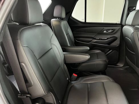Used 2023 Chevrolet Traverse LT AWD/4WD image 26
