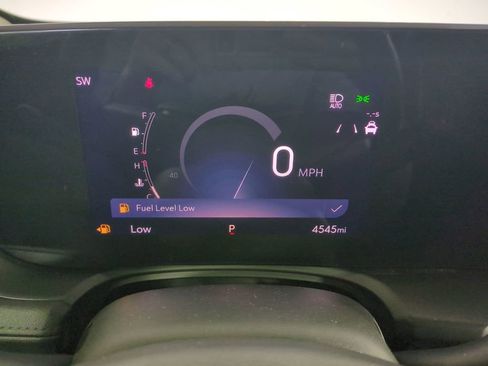 Used 2025 Buick Encore GX Avenir w/ Avenir Technology Package image 34