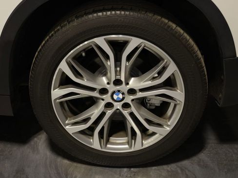 Used 2017 BMW X1 xDrive28i image 37