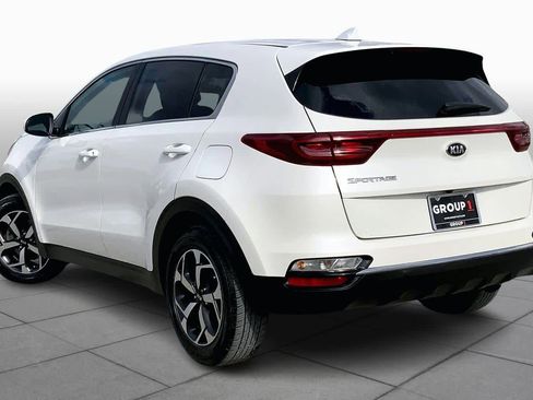 Used 2022 Kia Sportage LX image 11