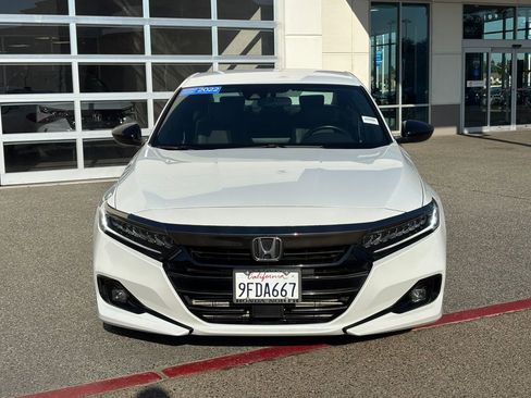 Used 2022 Honda Accord Sport image 2