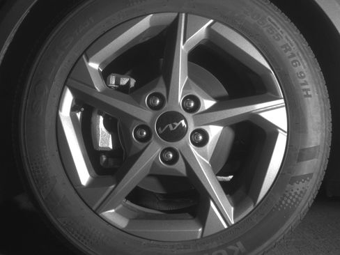 Used 2025 Kia K4 LXS FWD image 12