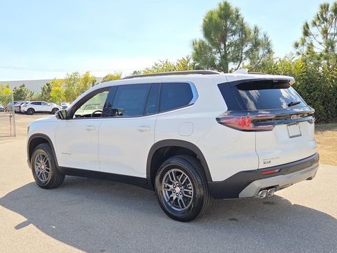 New 2026 GMC Acadia Elevation FWD image 3