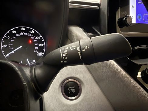 Used 2023 Toyota Corolla SE image 14