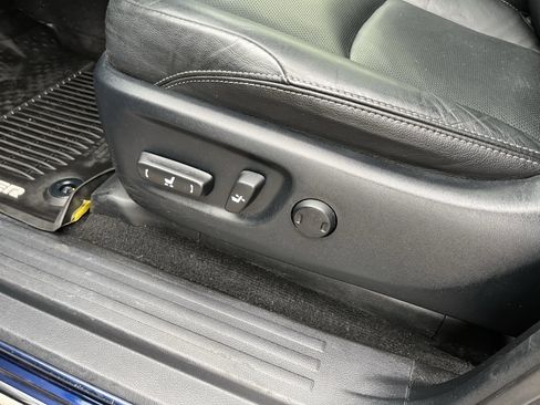 Used 2019 Toyota 4Runner Limited image 16