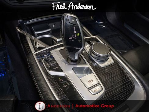 Used 2019 BMW 740i w/ M Sport Package RWD image 18
