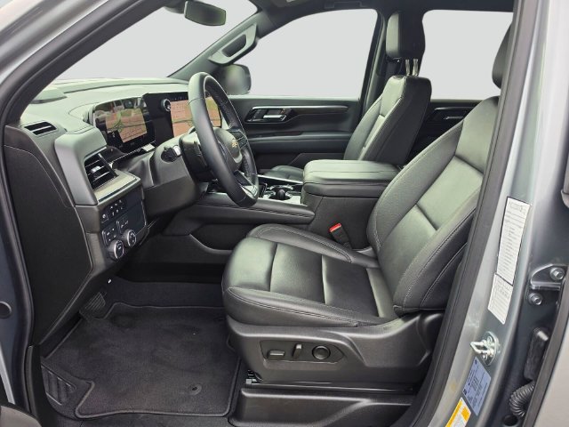 Used 2025 Chevrolet Tahoe LT AWD/4WD image 22