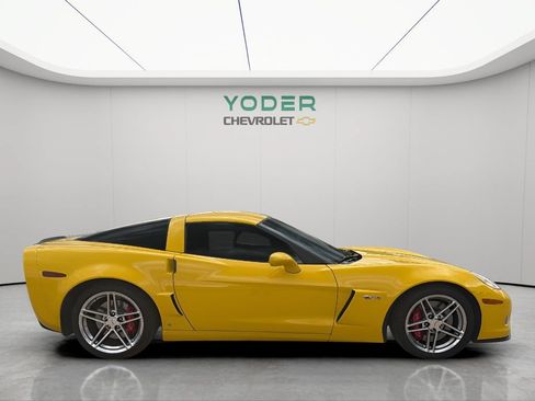 Used 2007 Chevrolet Corvette Z06 w/ Preferred Equipment Group RWD image 4