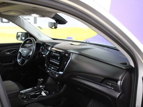 Used 2019 Chevrolet Traverse Premier w/ Redline Edition AWD/4WD image 12