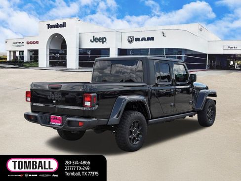 Used 2023 Jeep Gladiator Sport AWD/4WD image 7