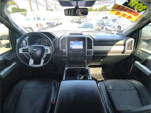 Used 2017 Ford F350 Lariat w/ Chrome Package AWD/4WD image 5
