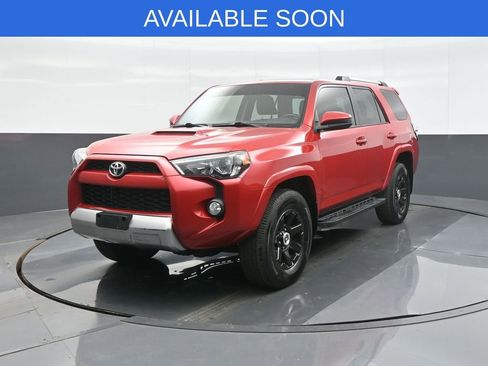 Used 2015 Toyota 4Runner Trail AWD/4WD image 3