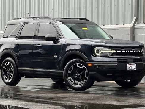 Used 2021 Ford Bronco Sport Outer Banks AWD/4WD image 2