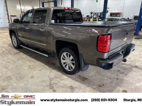 Used 2015 Chevrolet Silverado 1500 High Country w/ High Country Premium Package image 11