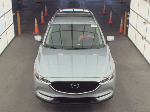 Used 2020 MAZDA CX-5 Touring image 2