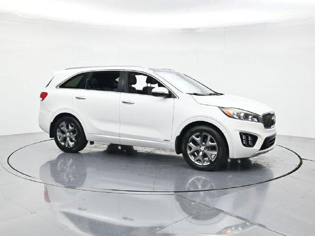 Used 2016 Kia Sorento SX w/ SXL Technology Package AWD/4WD image 3