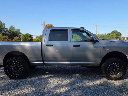 Used 2022 RAM 3500 Tradesman AWD/4WD image 9