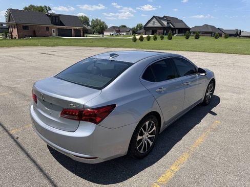 Used 2015 Acura TLX w/ Technology Package FWD image 4