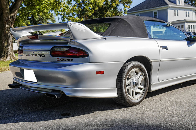 Used 1995 Chevrolet Camaro Z28 RWD image 80