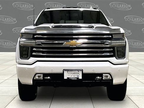 Used 2022 Chevrolet Silverado 3500 High Country image 2