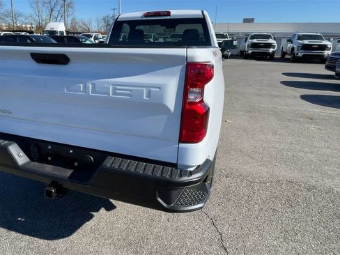 New 2026 Chevrolet Silverado 1500 W/T image 9