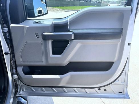 Used 2020 Ford F150 XLT w/ Equipment Group 302A Luxury AWD/4WD image 17