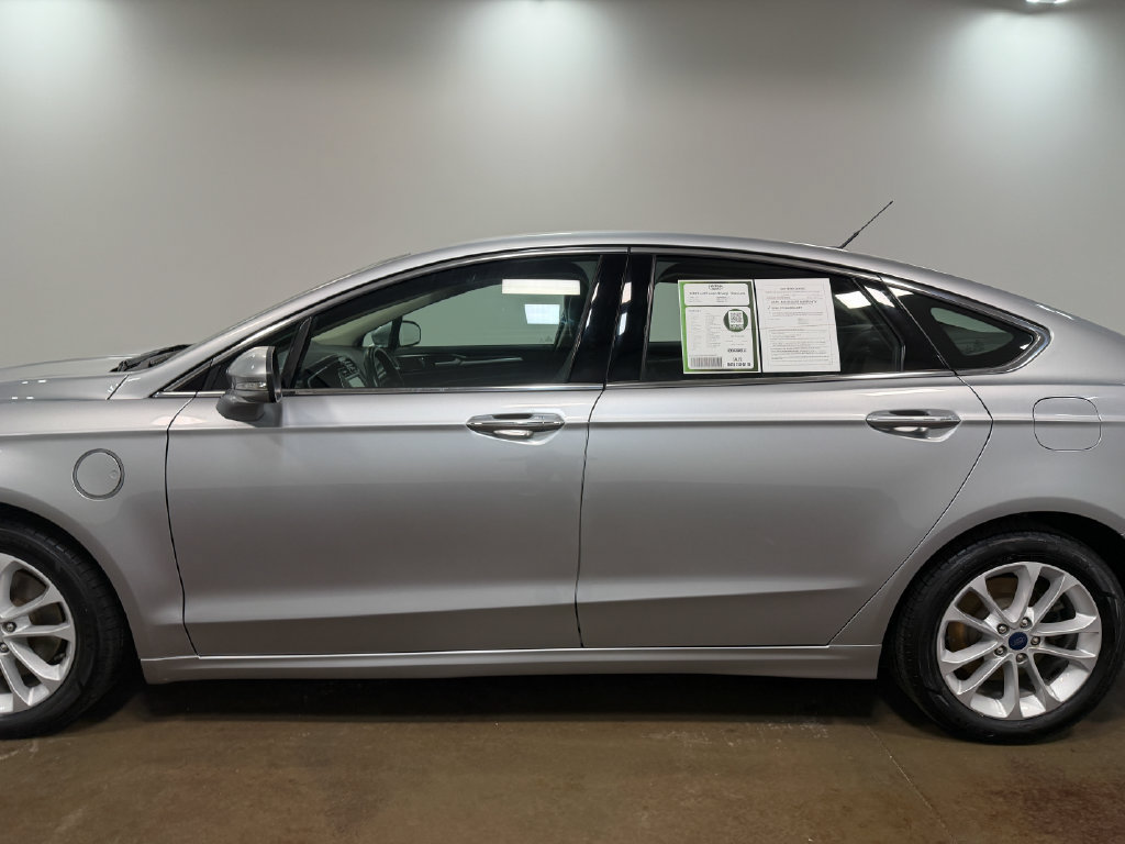 Used 2020 Ford Fusion Energi Titanium FWD image 37