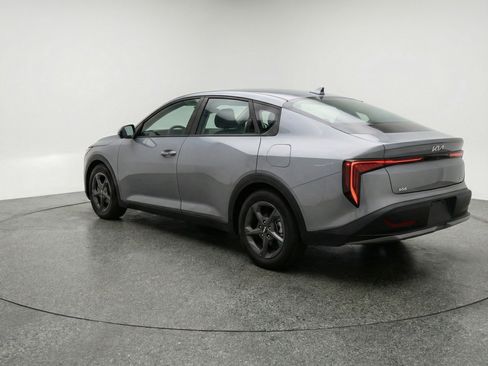 Used 2025 Kia K4 FWD image 6