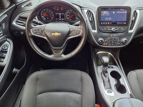 Used 2022 Chevrolet Malibu LT image 6