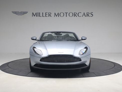 Used 2019 Aston Martin DB11 Volante image 11