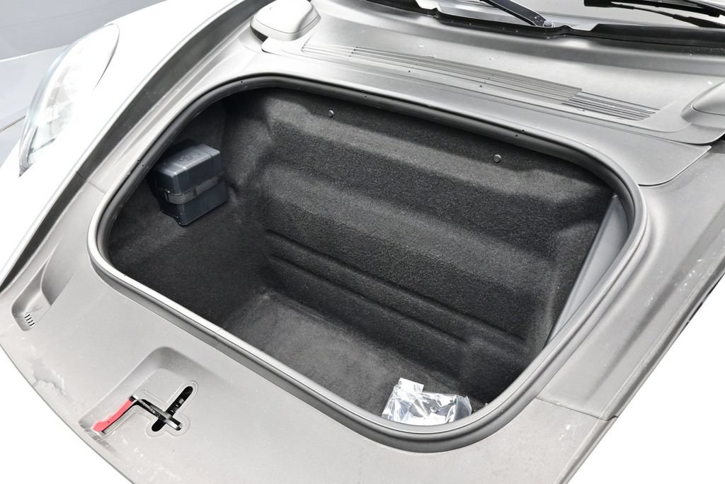 Certified 2025 Porsche 911 Carrera RWD image 16