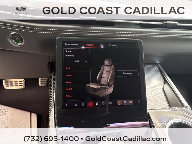 Certified 2026 Cadillac Escalade V w/ LPO, ONYX Package AWD/4WD image 33