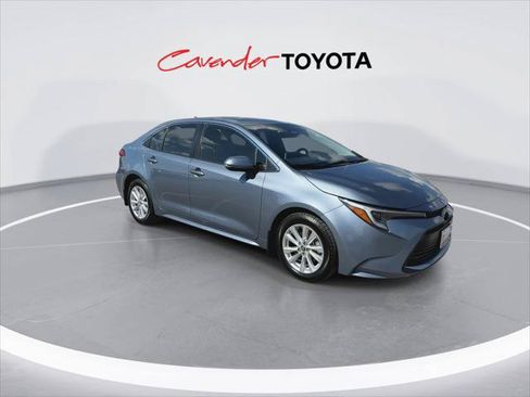 Certified 2023 Toyota Corolla XLE FWD image 2