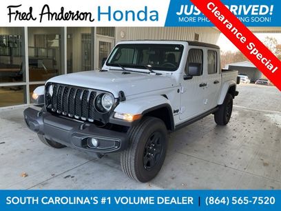 Used 2023 Jeep Gladiator Willys