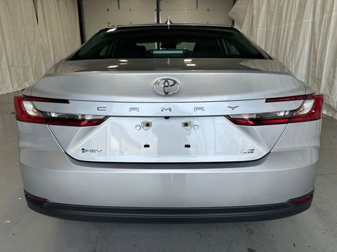Used 2026 Toyota Camry LE image 6