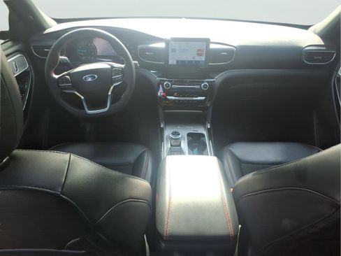 Used 2023 Ford Explorer ST-Line w/ Class IV Trailer Tow Package image 11