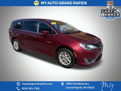 Used 2020 Chrysler Pacifica Touring w/ Cold Weather Group