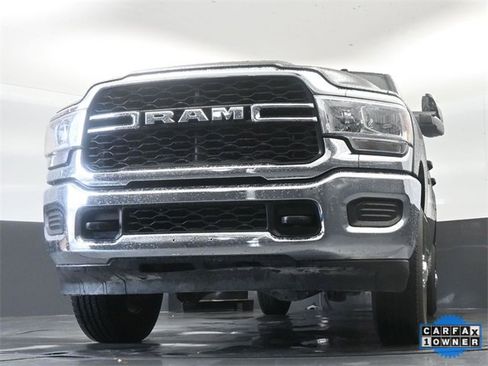 Used 2024 RAM 2500 Tradesman w/ Chrome Appearance Group image 24