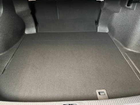 Used 2021 Toyota Camry SE FWD image 22