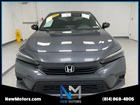Used 2022 Honda Civic Sport image 2