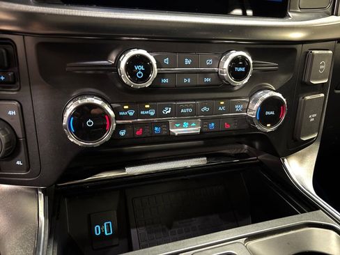 Used 2022 Ford F150 Platinum w/ Equipment Group 701A High image 44