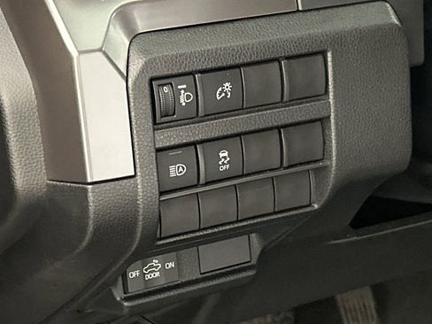 Used 2025 Toyota Tacoma SR5 image 12