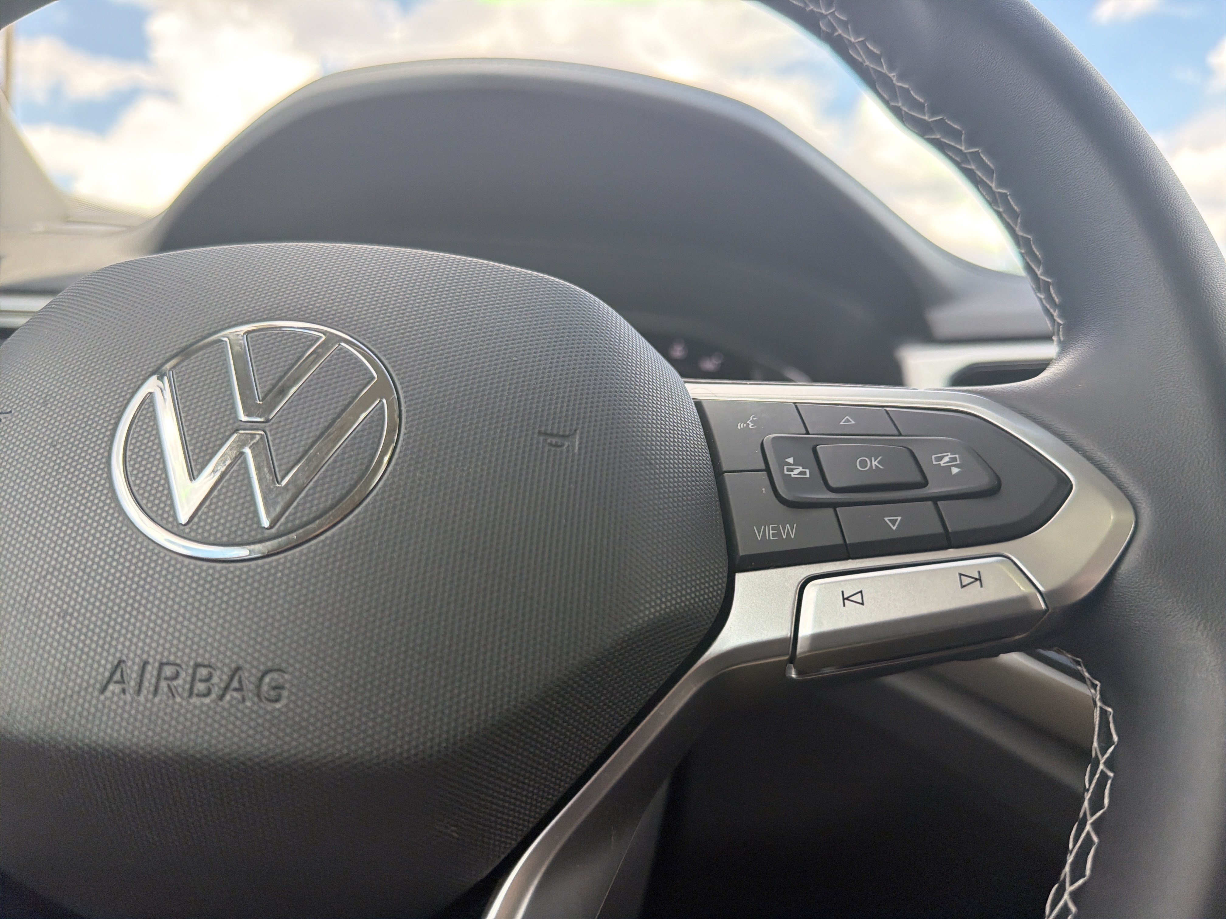 Used 2022 Volkswagen Atlas SE FWD image 10