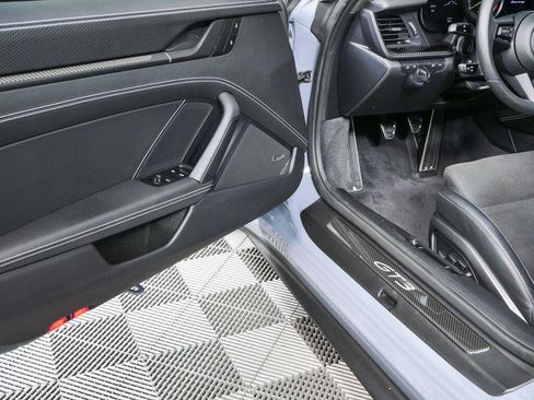Used 2023 Porsche 911 GT3 RWD image 8