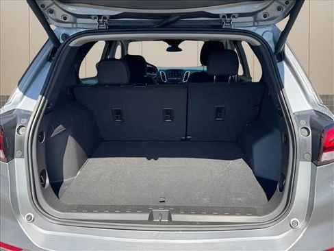 Used 2024 Chevrolet Equinox LT AWD/4WD image 21