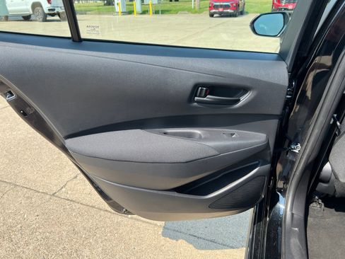 Used 2024 Toyota Corolla LE FWD image 25